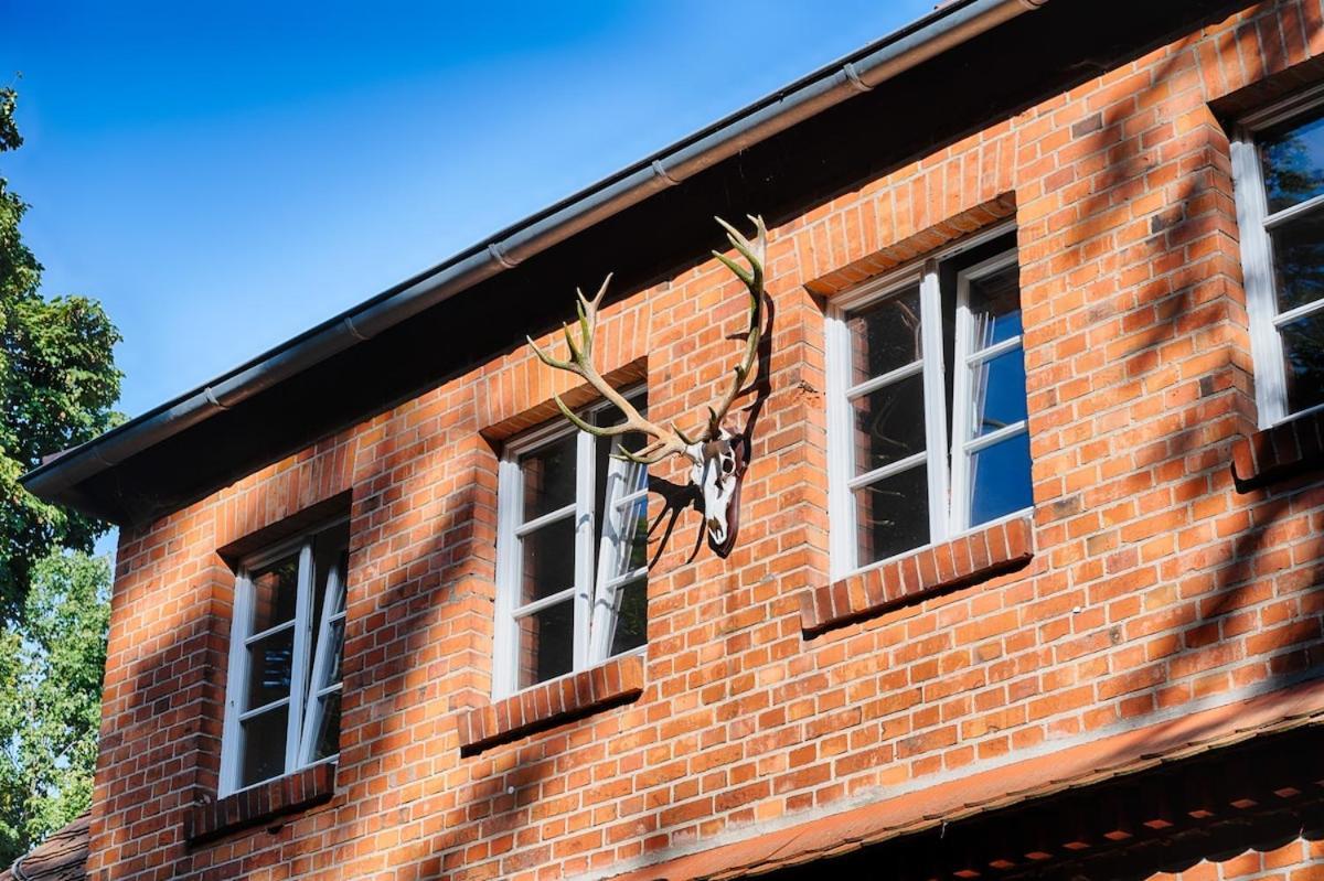 Wald- Und Seeidyll Im Historischen Forsthaus Neuruppin Exterior foto